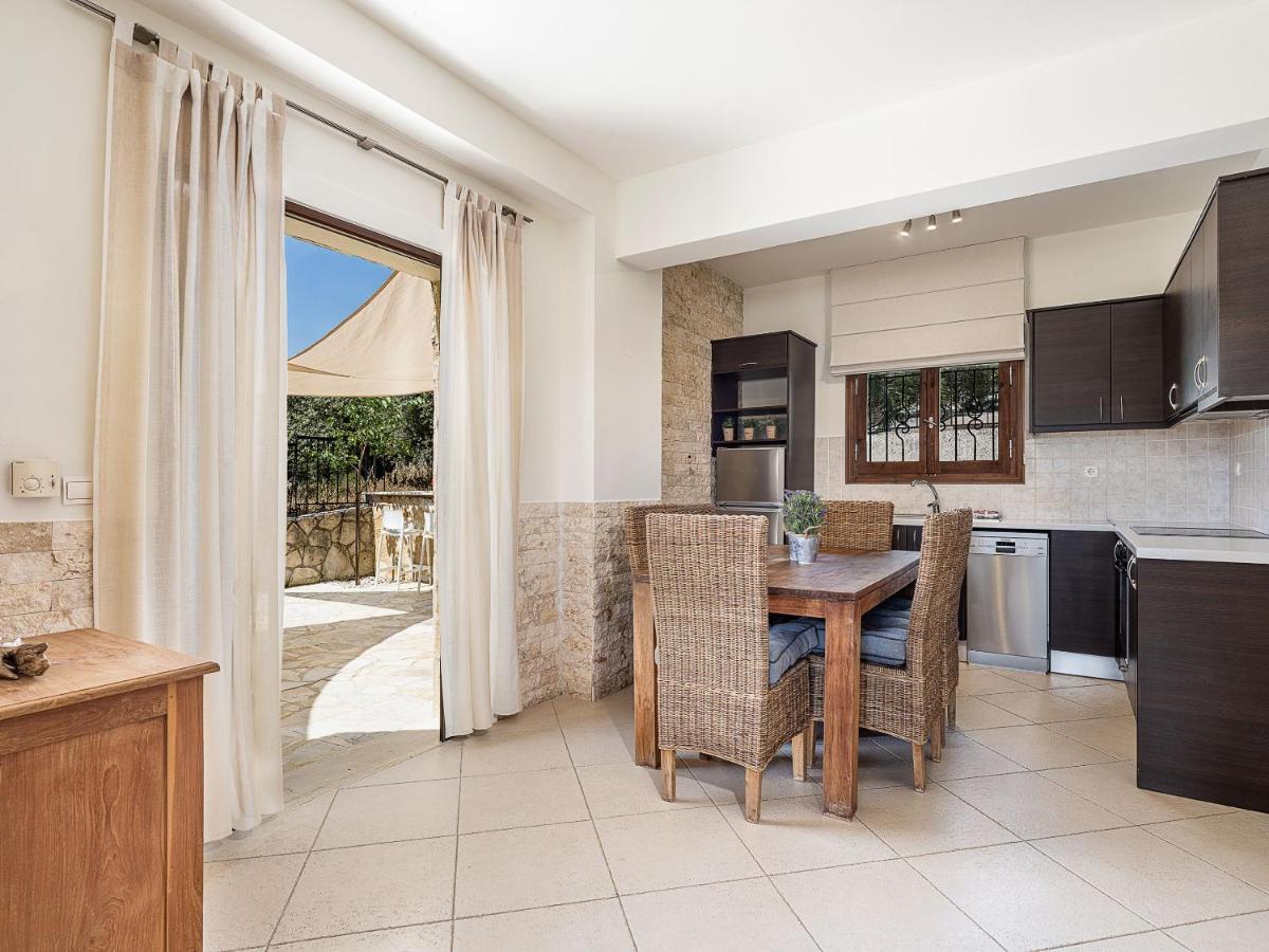 Villa Kalypso - Zentrum Holidays Crete Darmarochori エクステリア 写真